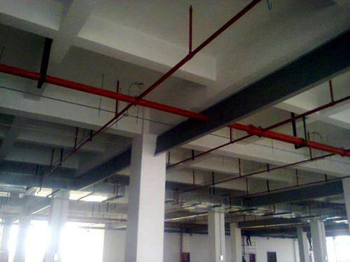 如何确定挡烟垂壁的施工方案 挡烟垂壁